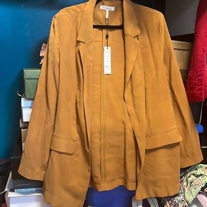 NWT! Beautiful Caramel BCBG Blazer size L